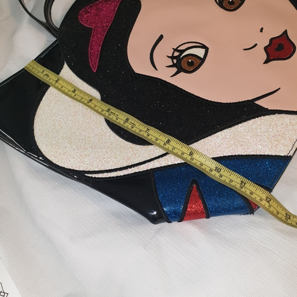 Disney Danielle Nicole Snow White Tote Bag - Picture 14 of 15